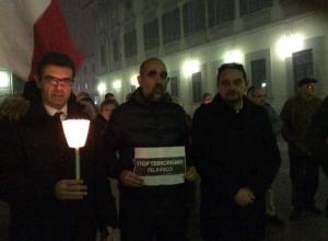 Nella foto di Luca Bona, Roberto Cota, Corrado Frugeri e Alessandro Canelli in una recente manifestazione anti terrorismo